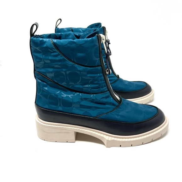Coach NWOT blue zip up worn winter boots 7.5 - Picture 2 of 10